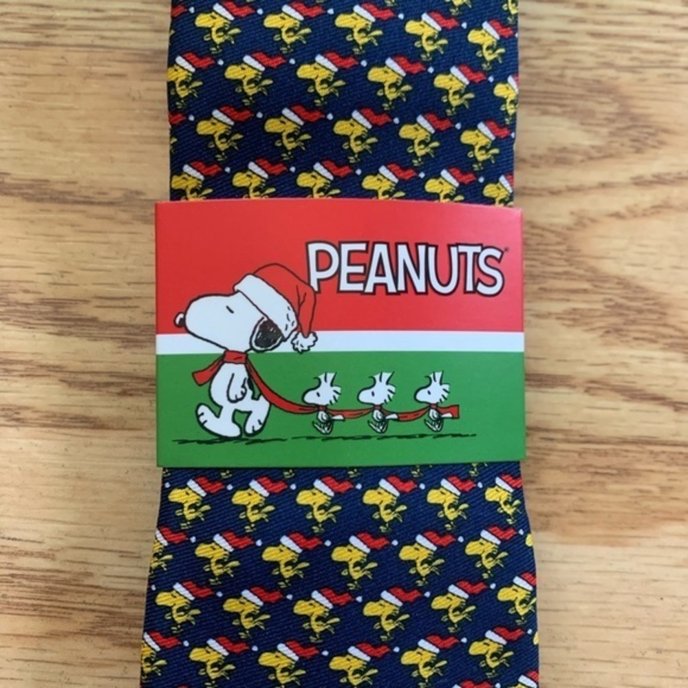 Peanuts Woodstock Christmas Tie NWT